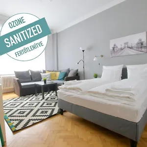 https://creative-apartment-asboth-central.inbudapesthotels.com